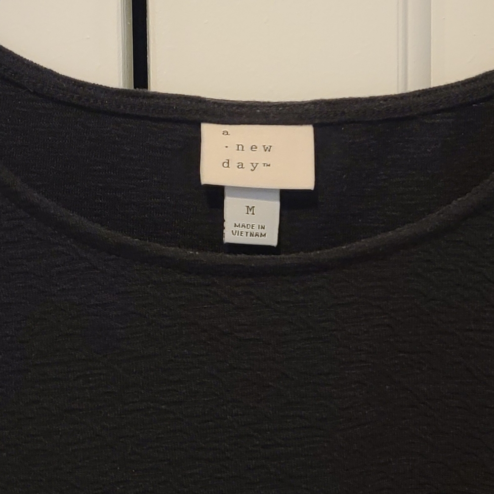 Women's A.N.D. blouse 👚 - Picture 2 of 5